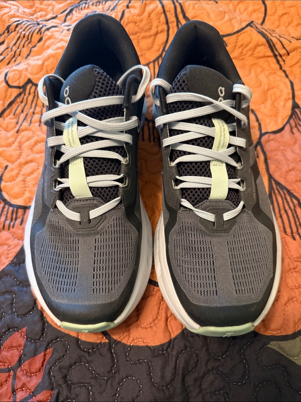 On Running Women’s Cloudrunner Gray & Light Green Running Shoes - Picture 2 of 4